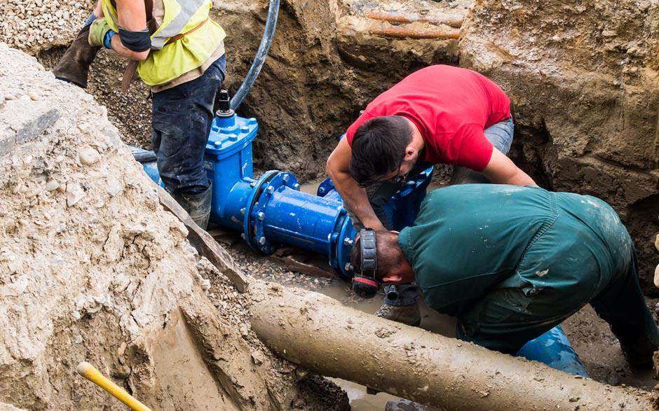 tuyau déboucheur canalisation Courbevoie
